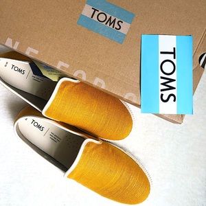 TOMS Clemente Sunflower Heritage Canvas Slip-Ons